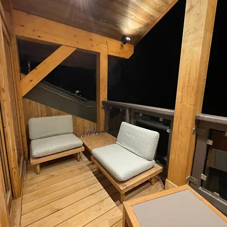 アパート Cozy Ski-in Ski-out & Mountain View クールシュヴェル
